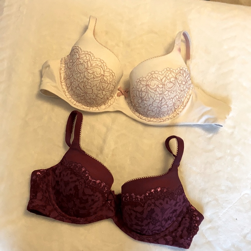 Bundle of Two Body by Victoria’s Secret Bras 32DD